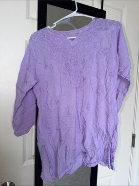 Lavender Embroidered Women's Top - Casual V-Neck